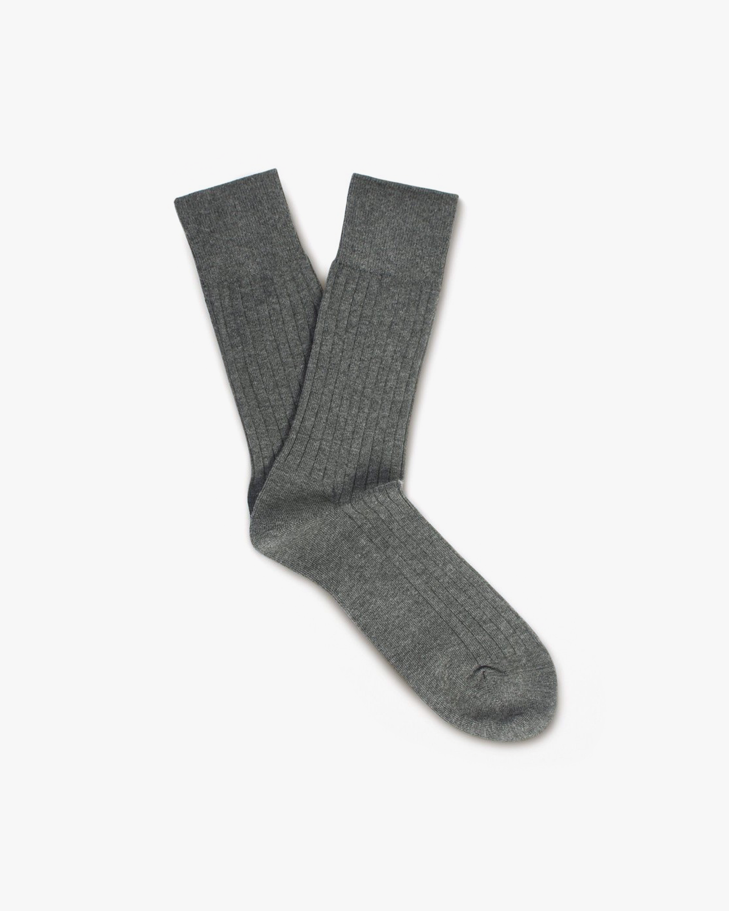 Oscar ribbed cotton socks in grey, designed with a classic crew length and subtle ribbing that offers a versatile, understated style for both business and casual outfits.
